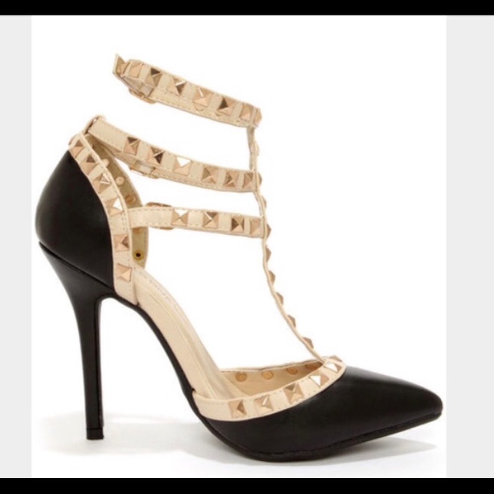 Black Pointy studded heels